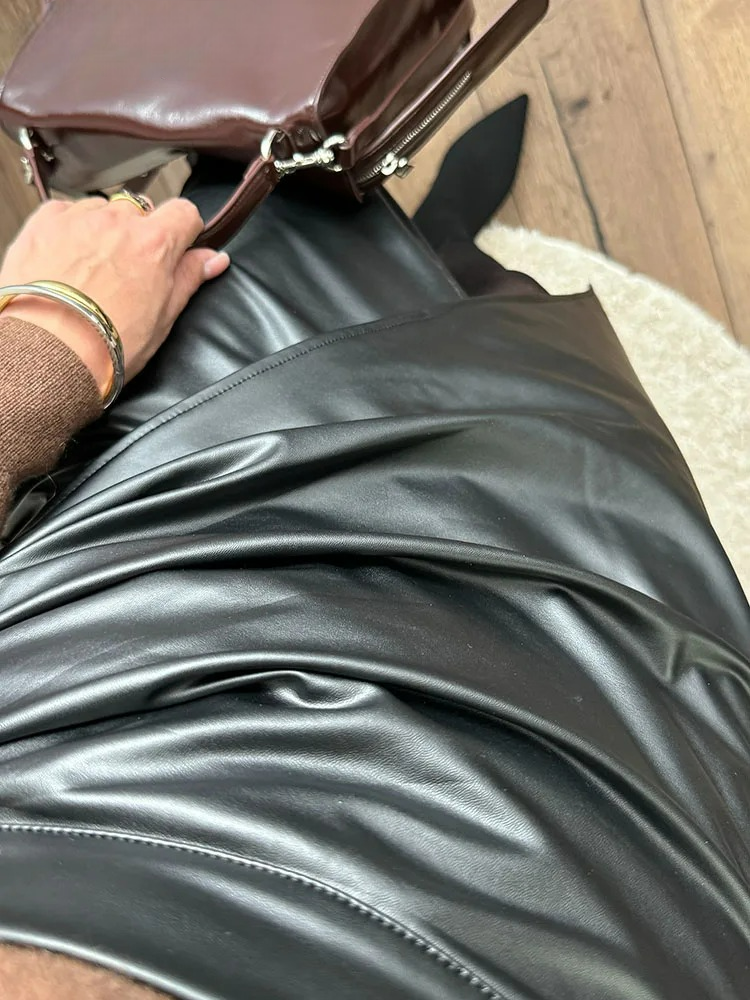 ARIA FRONT SLIT SKIRT